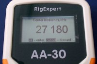 RIGEXPERT AA-30 Analizator antenowy KF Wybór częstotliwości mierzonej
